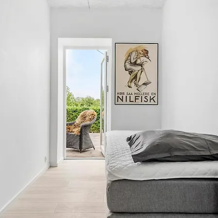 Feriehus 3 Bedroom Beautiful In *